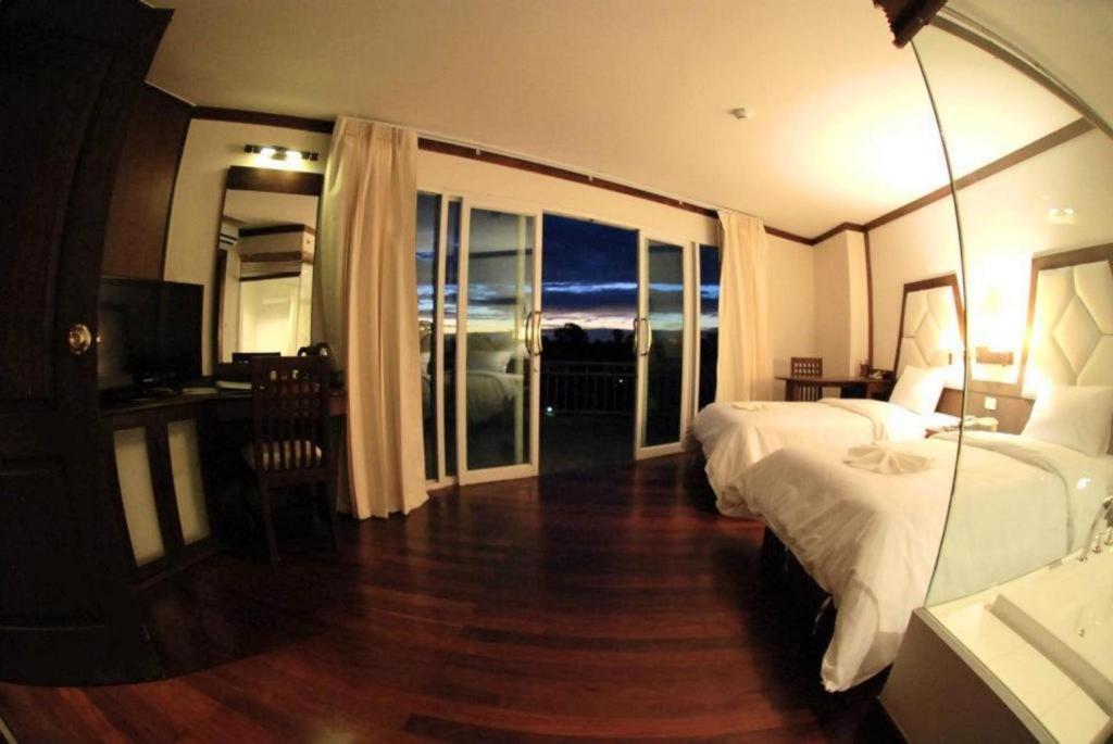 River City Hotel Mukdahan Ngoại thất bức ảnh
